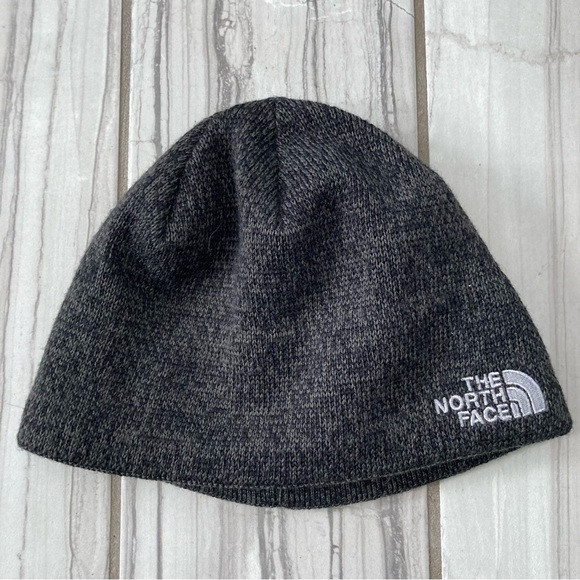 The North Face polyester/wool mix beanie. EUC like new - Picture 1 of 4
